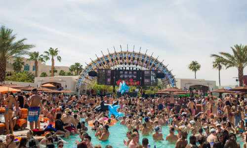 Guide to Spring Break in Vegas: Pool Party Season