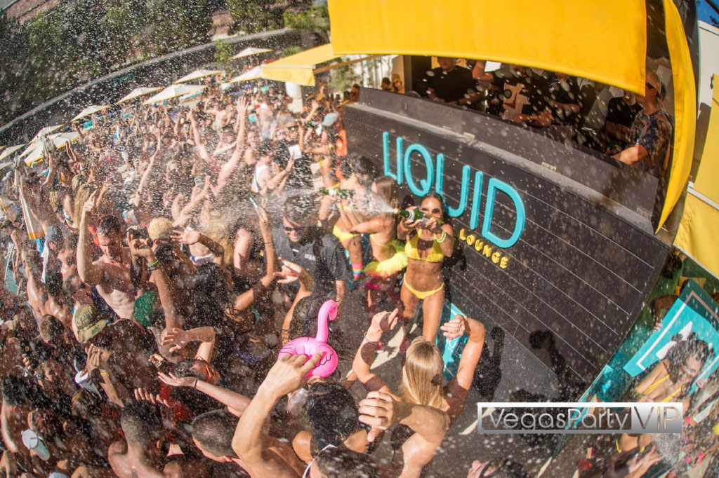 Las Vegas' summer pool party are in full swing at the MGM Grand – AirGuide  Destinations Home